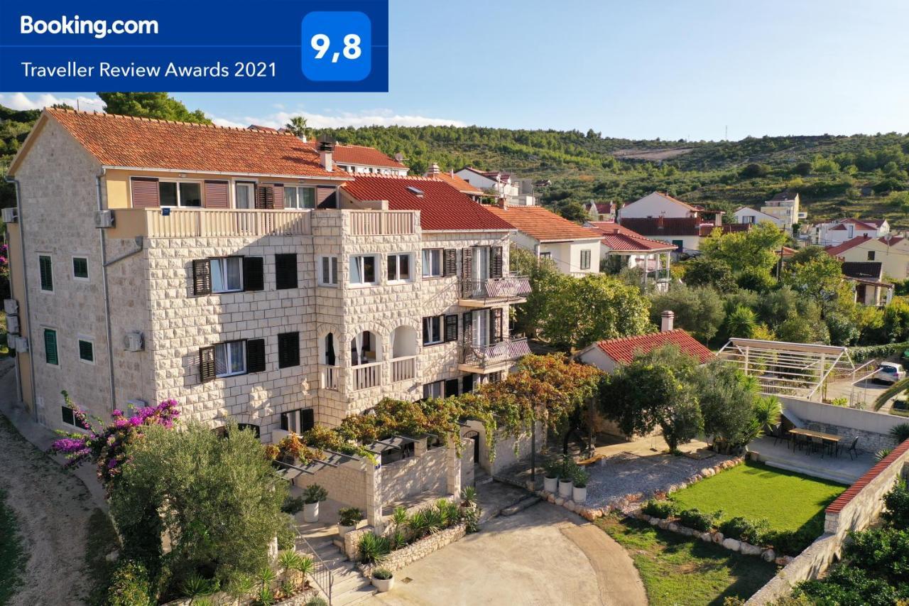 Apartments Ivana Sutivan Bagian luar foto