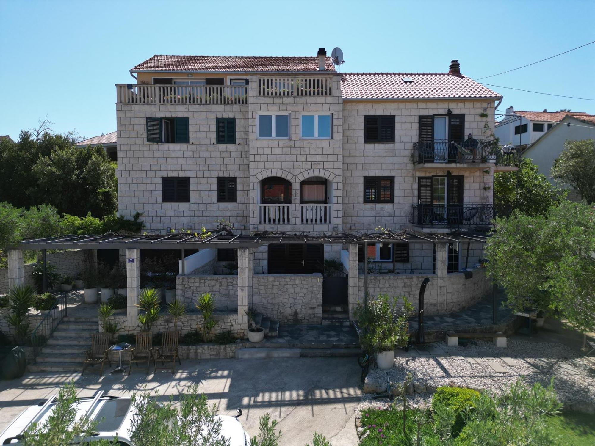 Apartments Ivana Sutivan Bagian luar foto