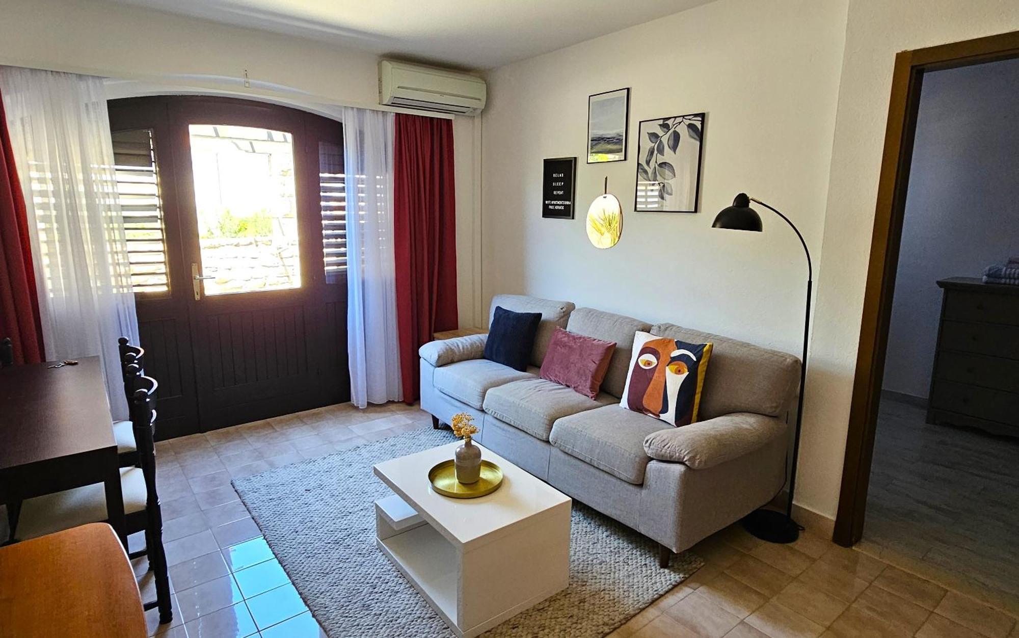 Apartments Ivana Sutivan Bagian luar foto